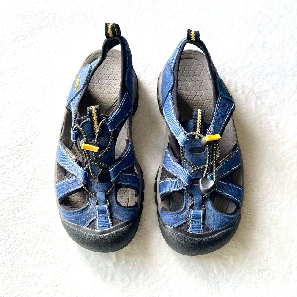 Keen Women’s Blue/Yellow Closed Toe Sandals Size 7